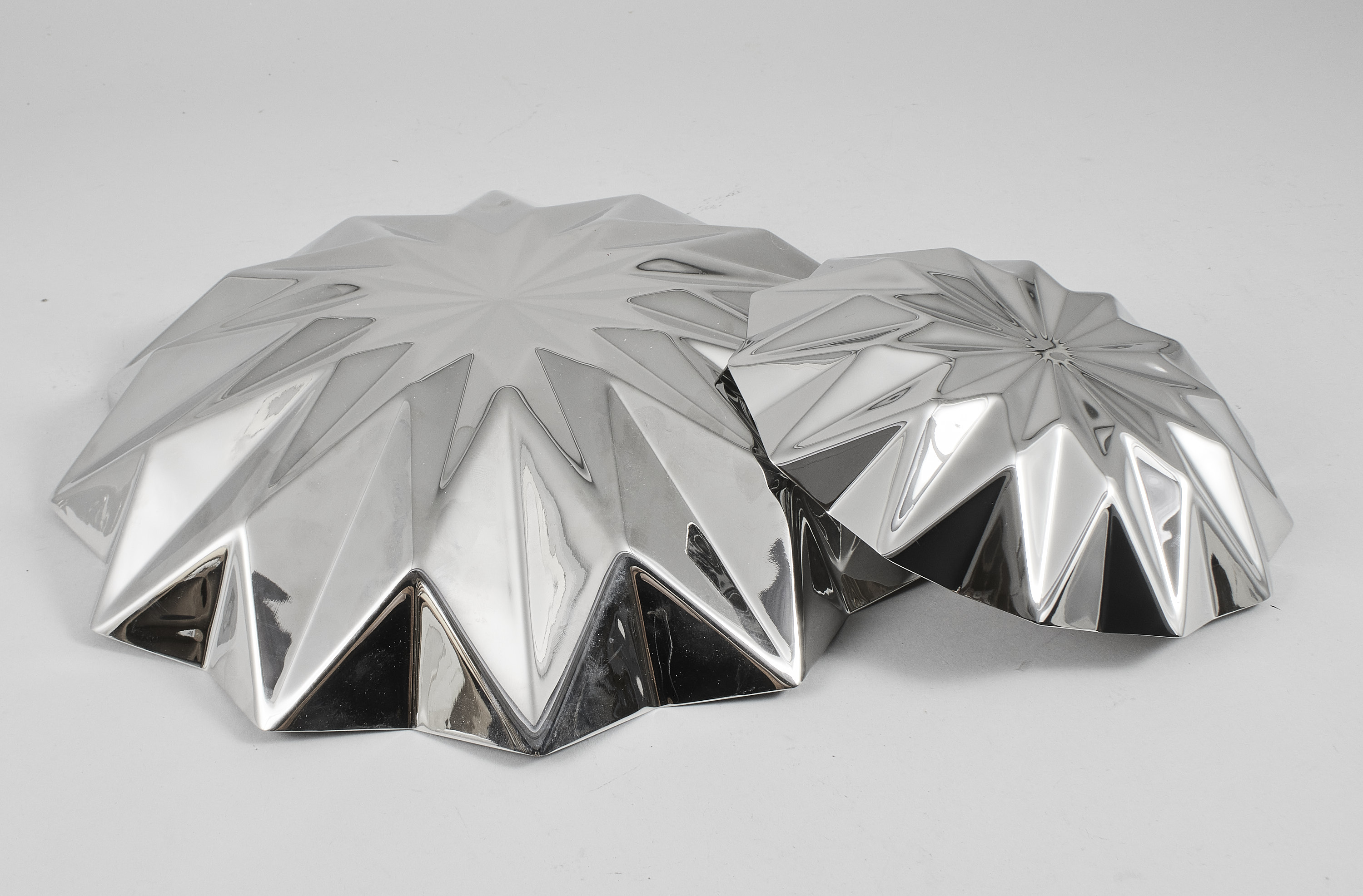 Plateau Supernova Georg Jensen - Inox - Designer Rebecca Uth - Fabriqué Au Danemark