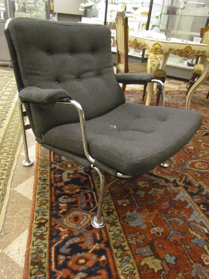 Fåtölj, Design Bruno Mathsson, Karin, Omklädd Metropol Auktioner i Stockholm och på Fåtölj, Design Bruno Mathsson, Karin, Omklädd Metropol Auktioner i Stockholm och på