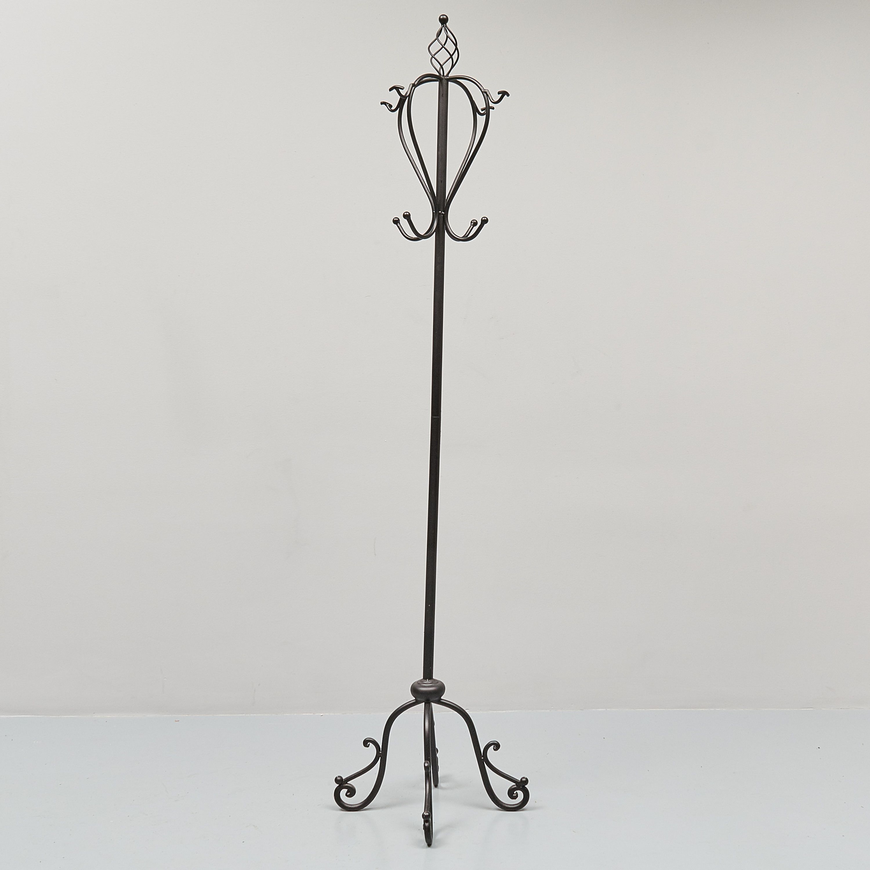 Tamburmajor, metall, nutida tillverkning, höjd 200 cm 1040 2304 Metropol Auktioner Tamburmajor, metall, nutida tillverkning, höjd 200 cm 1040 2304 Metropol Auktioner