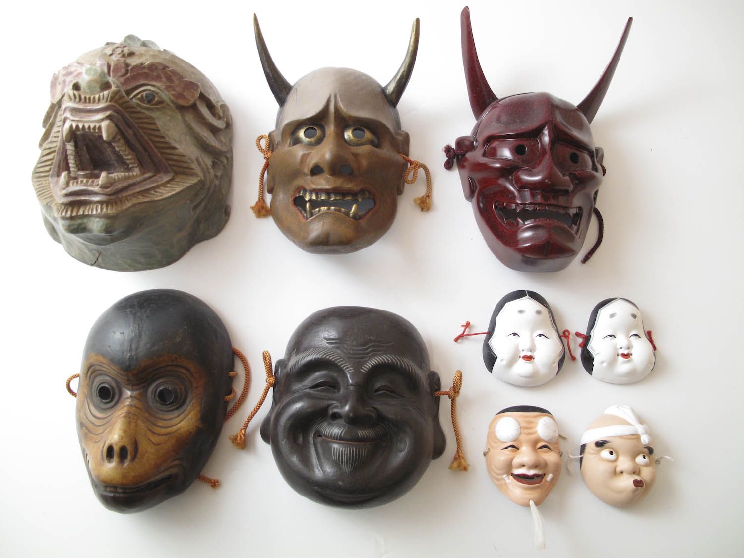 Asiatiska Masker